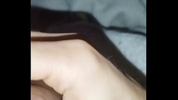 Trabajo manual hasta la corrida – Masturbación porno